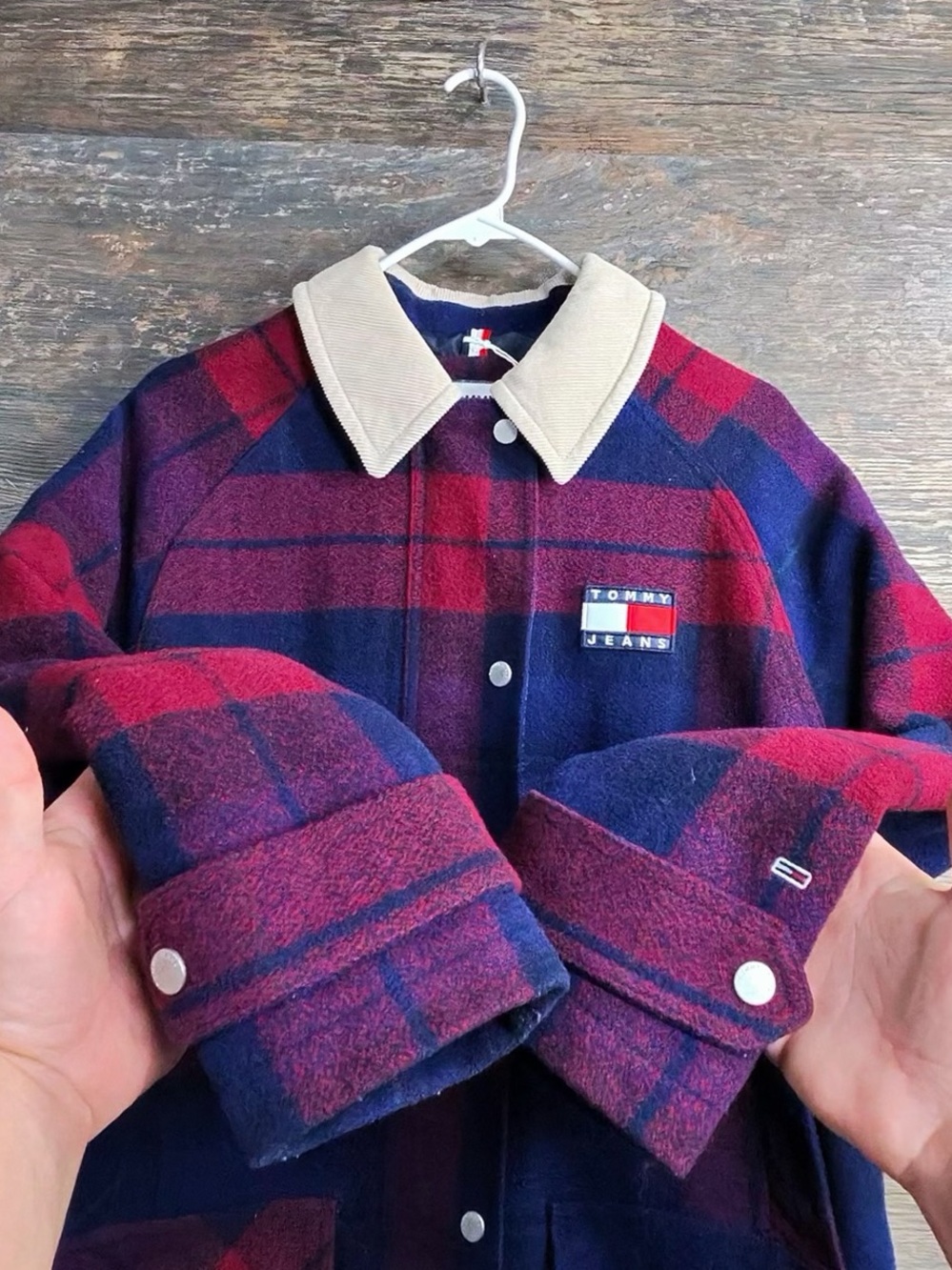 Tommy Hilfiger Quilted Navy Jacket with Cream Collar - Picture 10 of 11